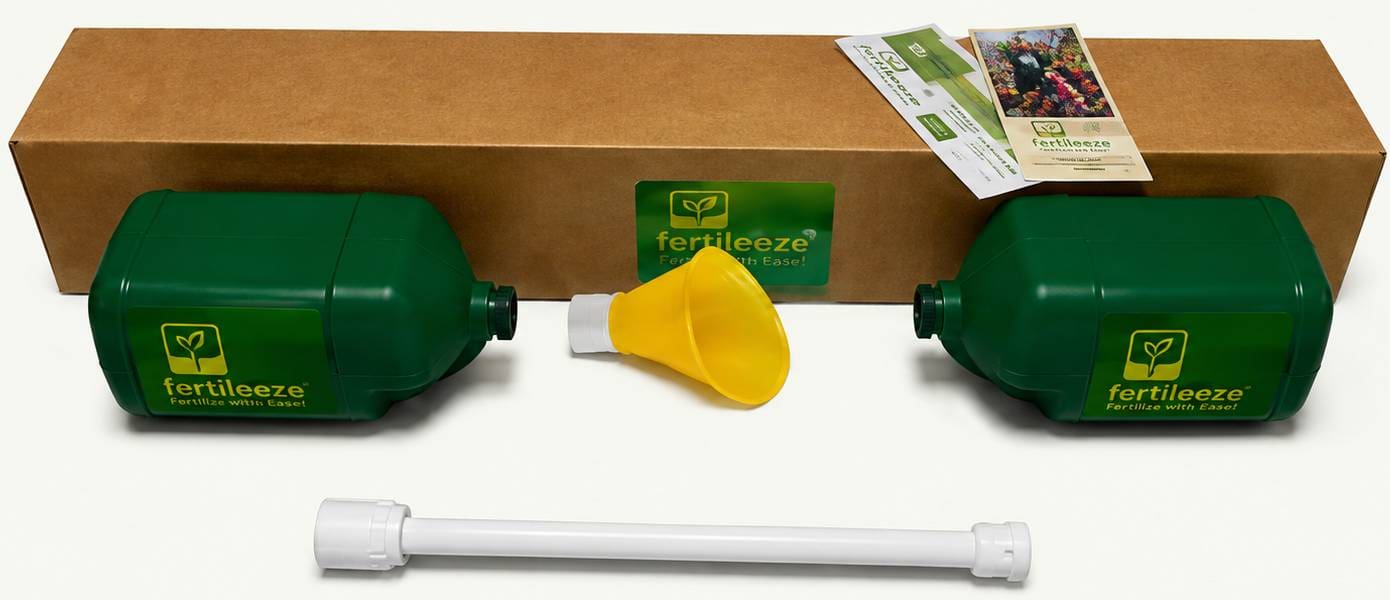 Garden fertilizer feeder kit with green reservoirs